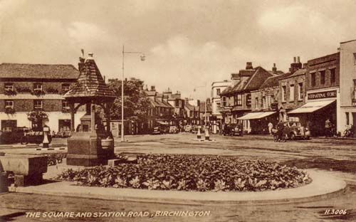 Square with fountain c.1949